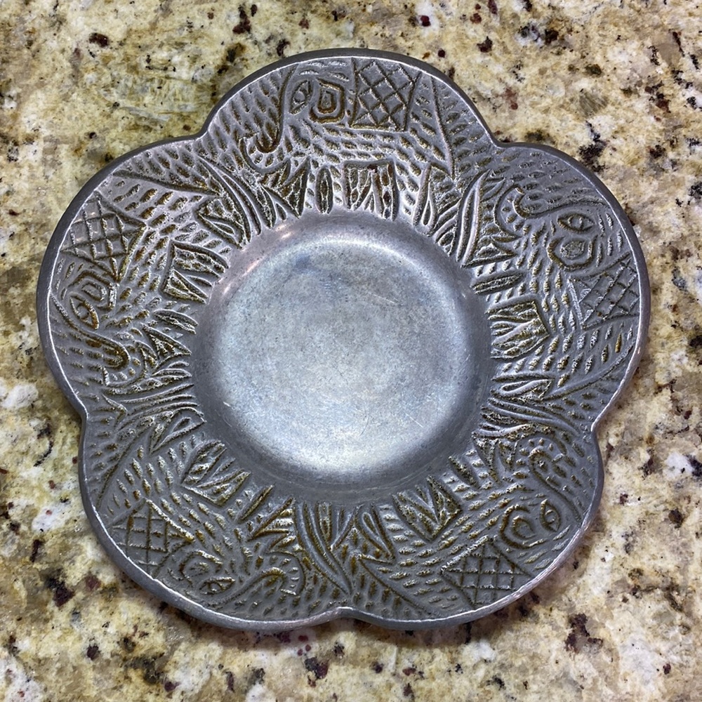 Hand tooled elephant trinket or candy dish